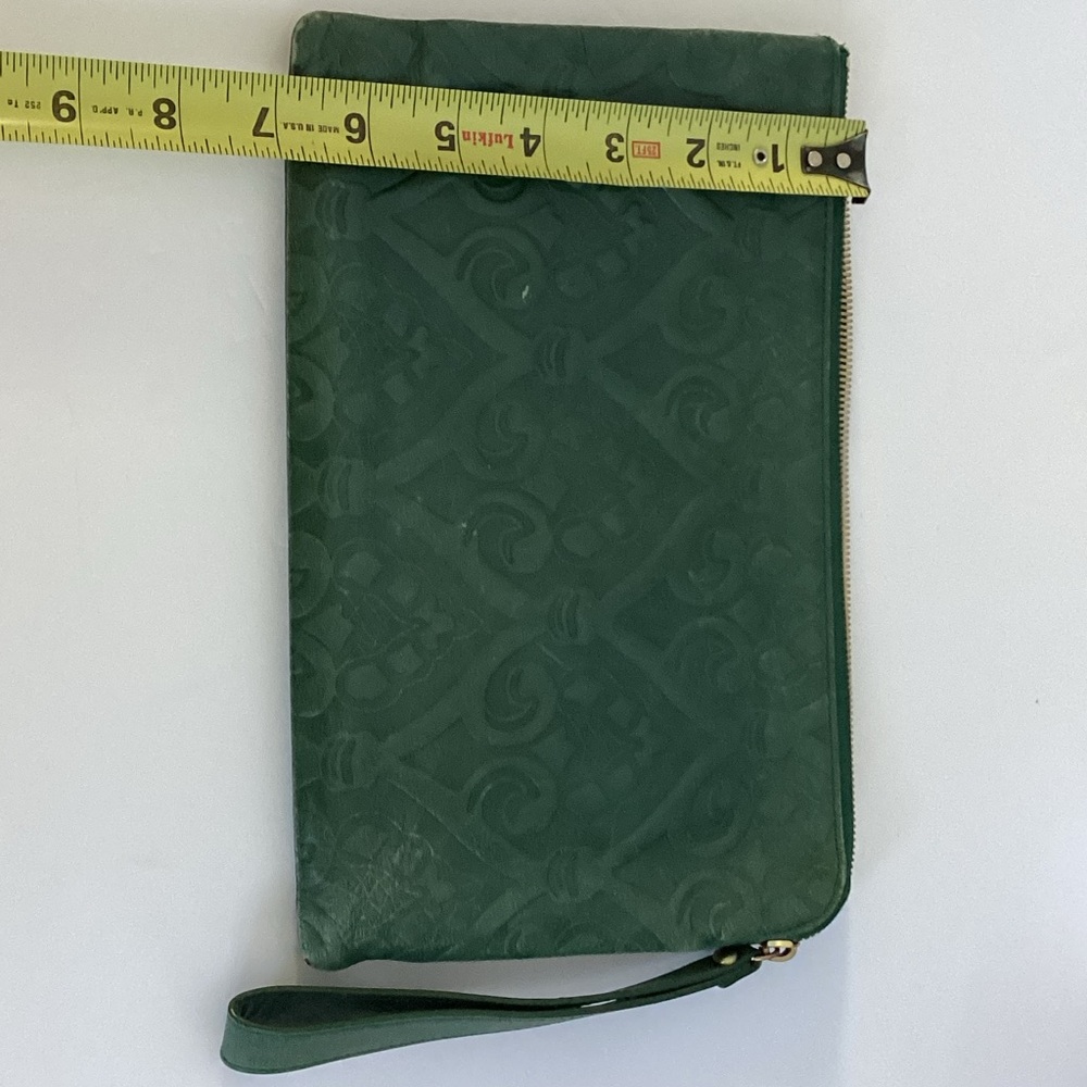 HOBO Embossed Green Leather Clutch Wristlet - Picture 3 of 5